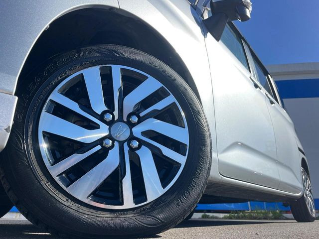 �y�����A���~�z�C�[���z�O�ςɃ}�b�`���������A���~�z�C�[���𑕒����Ă���܂��B�e��ЊO�A���~�z�C�[����A�X�^�b�h���X�^�C�����戵�����Ă���܂��B���񂲑��k����������