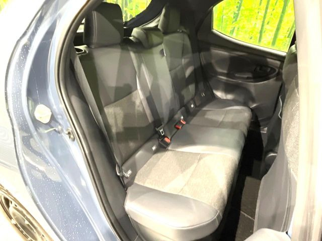 �R���p�N�g�J�[�ł����A�Z�J���h�V�[�g�͏\���ȍL����������K�ɂ���肢�������܂���V�[�g��|���đ傫�ȉו���ς񂾂�ƁA�p�r�̕����L��1��ł��B