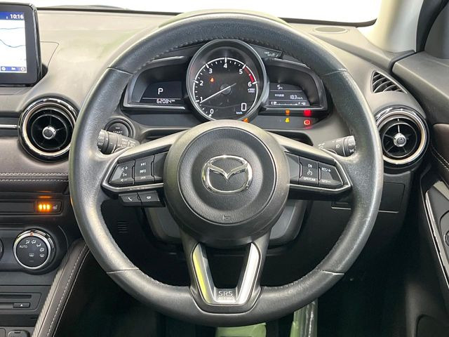 �y�����v�����X�e�A�����O�z�㎿�Ȋv���g�p���邱�ƂŁA��ɂ����������݂ƂĂ��^�]���₷���n���h���ł���