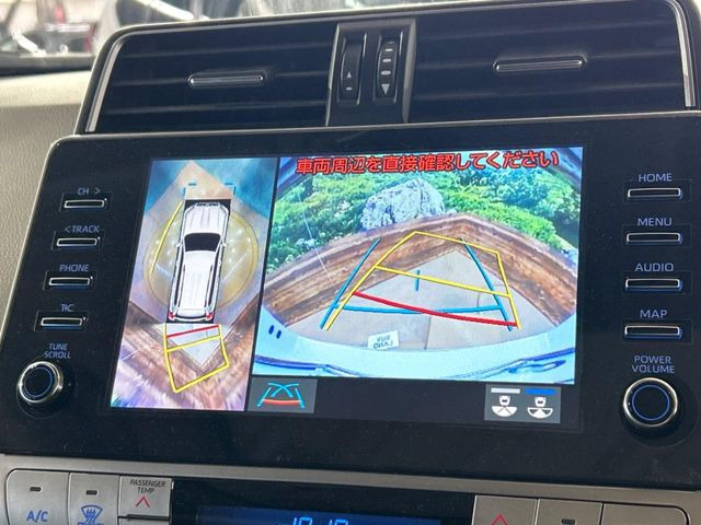 �y�p�m���~�b�N�r���[���j�^�[�z��p�̃J�����ɂ��A�ォ�猩���낵���悤�Ȏ��_��360�x�N���}�̎��͂��m�F���邱�Ƃ��ł��܂������p�������m�F���₷���A�����ꏊ�ł̐؂�Ԃ��⒓�Ԃ��X���[�Y�ɍs���܂��B