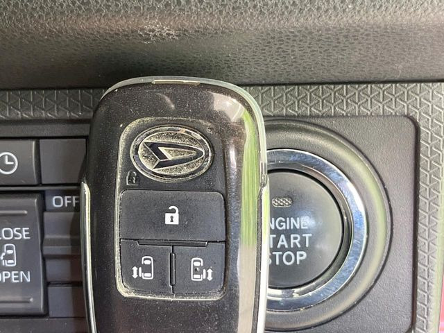 �y�L�[�t���[�V�X�e���z�J�o����|�P�b�g�ɓ��ꂽ�܂܂ł��h�A�̎{���E�������\�ȃX�}�[�g�L�[�𑕔��B�G���W���̃I���E�I�t�����J�M�����o���K�v����������Ƃ��Ă��֗��ł���