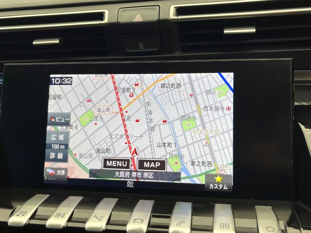 �������i�r:��̊��̂���i�r�́A����������ԓ������o���Ă���܂��B�I�[�f�B�I�@�\���[�����Ă���܂��̂ŁA�^�]�����y���߂܂���