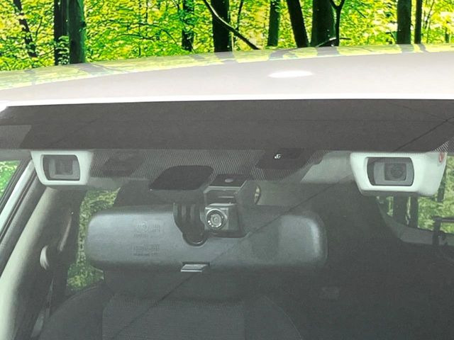 �y�A�C�T�C�g�R�A�e�N�m���W�[�z�O���̎ԗ��������m���A�Փ˂������Ȏ��͌x��Œ��ӂ𑣂��A�u���[�L�𓥂ޗ͂��T�|�[�g�B�u���[�L�𓥂߂Ȃ������ꍇ�͏Փ˔�Q�y���u���[�L���쓮�A�Փˉ�����T�|�[�g���܂��B