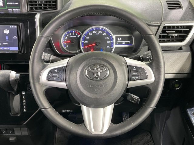 �y�����v�����X�e�A�����O�z�㎿�Ȋv���g�p���邱�ƂŁA��ɂ����������݂ƂĂ��^�]���₷���n���h���ł���