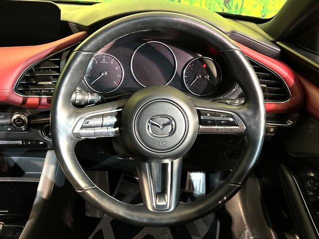 �y�����v�����X�e�A�����O�z�㎿�Ȋv���g�p���邱�ƂŁA��ɂ����������݂ƂĂ��^�]���₷���n���h���ł���