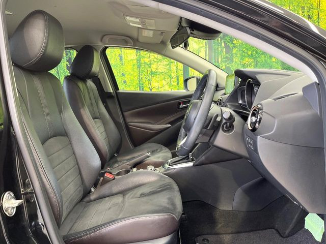 �y�n�[�t���U�[�V�[�g�z�������ƍ���S�n�𗼗������l�C�̃V�[�g���w�ʁE���ʂ̃t�@�u���b�N�f�ނ́A�ʋC���̗ǂ��⊊��ɂ����ɗD��Ă��܂��B�C���╞���ɍ��E���ꂸ���K�ɂ���肢�������܂��B