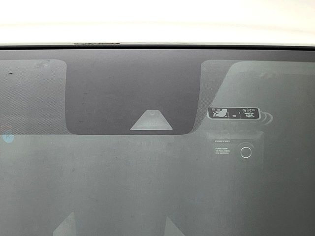 �y�G�}�[�W�F���V�[�u���[�L�z���s���ɑO���̎ԗ�����F�����A�Փ˂������Ȏ��͌x��ƃu���[�L�ŏՓˉ���Ɣ�Q�y�����A�V�X�g�B�����S�Ƀh���C�u�����y���݂��������܂��B