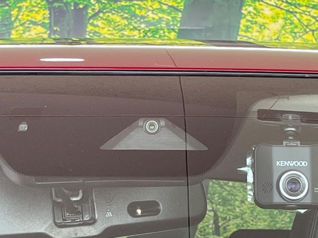 �y�X�}�[�g�V�e�B�u���[�L�T�|�[�g�z�ᑬ���s���ɑO���̎ԗ�����F�����A�Փ˂������Ȏ��͌x��ƃu���[�L�ŏՓˉ���Ɣ�Q�y�����A�V�X�g�B�����S�Ƀh���C�u�����y���݂��������܂��B