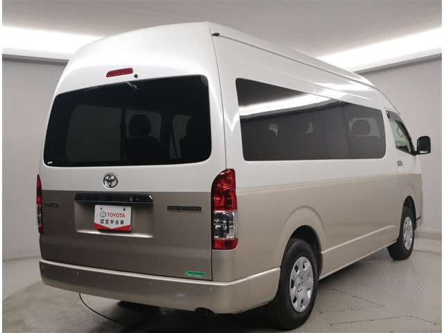 ハイエース2.7 グランドキャビン 4WD