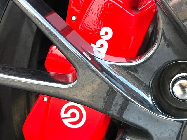 �y�u�����{���L�����p�[�z�n�C�p���[�ԗ��ɂ͋��͂ȃu���[�L���K�{!���E�̃X�[�p�[�J�[�ɂ��̗p�����C�^���A�̍������[�J�[�u�u�����{�v�𑕒�!�F�N�₩�ȃL�����p�[���X�|�[�e�B�Ȉ�ۂ��������Ă܂���