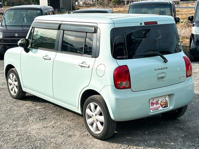 ���X�ł͌y�����Ԃ��畁�ʎԂ܂ŕ��L���I�[�����[�J�[�̎Ԏ�E�F�E�O���[�h��L�x�ɑ����Ă���܂��B