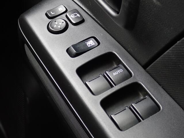 �d���i�[�h�A�~���[�A�S�ȃp���[�E�B���h�[�d�l�ł��B