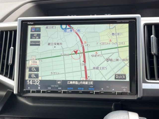 �y�����i�r�z�l�C�̏����i�r�𑕔����Ă���܂��B�i�r�̎g���₷���͂������A�I�[�f�B�I�@�\���[��!�L�����v�◷�s�͂������A�ʋ΂┃�����ȂǕ��i�̃h���C�u���y�����Ȃ�͂���