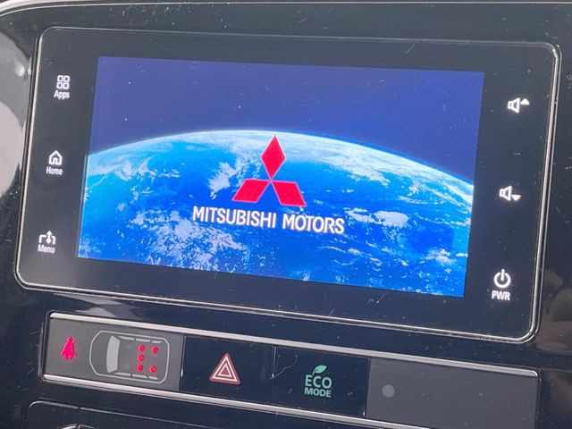 �y�����i�r�z�l�C�̏����i�r�𑕔����Ă���܂��B�i�r�̎g���₷���͂������A�I�[�f�B�I�@�\���[��!�L�����v�◷�s�͂������A�ʋ΂┃�����ȂǕ��i�̃h���C�u���y�����Ȃ�͂���