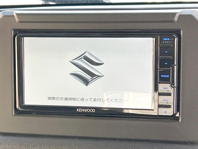 �y�����i�r�z�l�C�̏����i�r�𑕔����Ă���܂��B�i�r�̎g���₷���͂������A�I�[�f�B�I�@�\���[��!�L�����v�◷�s�͂������A�ʋ΂┃�����ȂǕ��i�̃h���C�u���y�����Ȃ�͂���