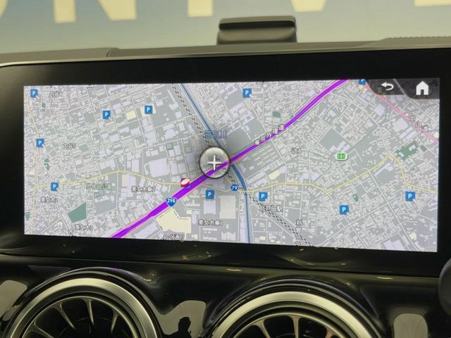 �������i�r:��̊��̂���i�r�́A����������ԓ������o���Ă���܂��B�I�[�f�B�I�@�\���[�����Ă���܂��̂ŁA�^�]�����y���߂܂���