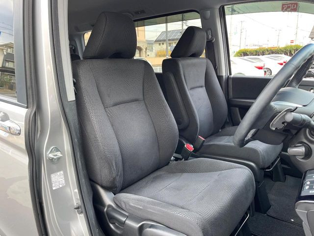 �^�]�ȃV�[�g���͎g�p�������Ȃ��A�ǍD�ȏ�ԂƂȂ��Ă��܂��B���J�Ɏg���Ă������Ƃ��悭�킩��܂��ˁB