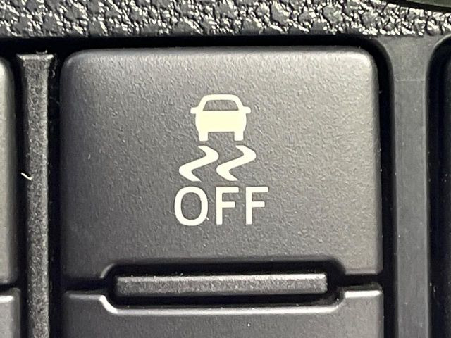 �y������h�~���u�z�ԗ��̉���������m����ƁA�����I�Ɏԗ��̐i�s������ۂ悤�Ɏԗ��𐧌䂵�܂��B�J�̓��ȂǊ���₷���H�ʏ󋵂ł����S�ȉ^�]���\�ł��B