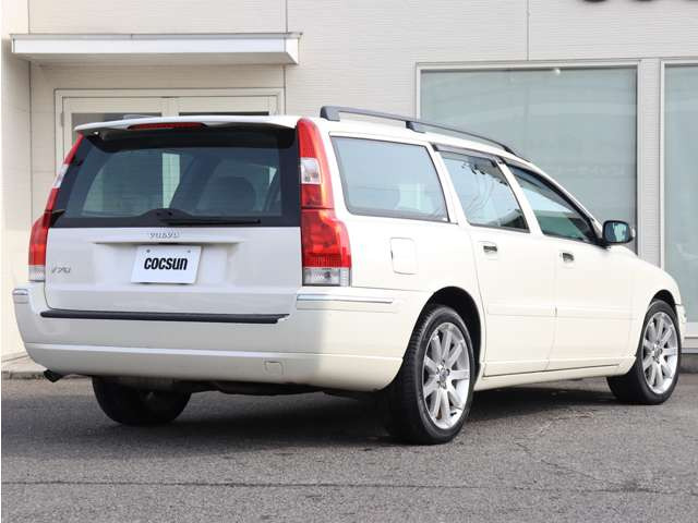 �G���W���I�C���̓t�����X��MOTUL(���`���[��)���g�p���Ă��܂��B�V���{���{�e���f���ɓK������قȂ�S�x�̃I�C�������p�ӂ��Ă��܂��B