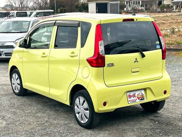 ���X�ł͌y�����Ԃ��畁�ʎԂ܂ŕ��L���I�[�����[�J�[�̎Ԏ�E�F�E�O���[�h��L�x�ɑ����Ă���܂��B