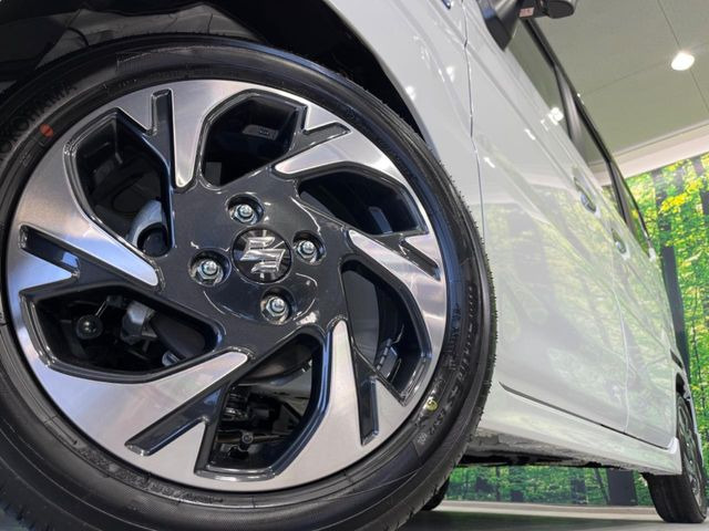 �y����15�C���`�A���~�z�C�[���z�O�ςɃ}�b�`���������A���~�z�C�[���𑕒����Ă���܂��B�e��ЊO�A���~�z�C�[����A�X�^�b�h���X�^�C�����戵�����Ă���܂��B���񂲑��k����������