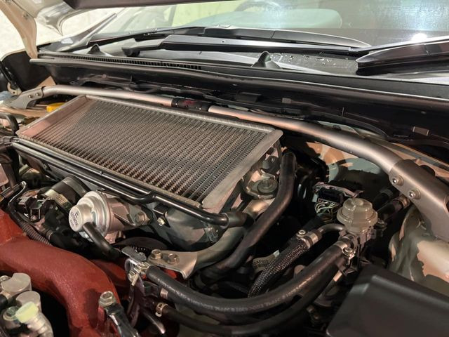 �ySTI�^���[�o�[�z���Ԃ̍��������߂�^���[�o�[�𑕔��B���X���[�Y�ȃR�[�i�����O���s���\�ƂȂ�A������y���߂܂��B