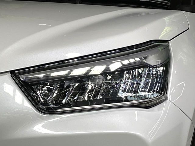 �yLED�w�b�h���C�g�z���V����ԑ��s�����ǍD�Ȏ��E���m�ۂ����S���ĉ^�]�ł��鍂�P�xLED�w�b�h���C�g�𑕔�!�_�����x�������A����d�͂��}�����Ă��܂��B