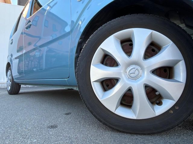 �y���������C���`�A���~�z�C�[���z�O�ςɃ}�b�`���������A���~�z�C�[���𑕒����Ă���܂��B�e��ЊO�A���~�z�C�[����A�X�^�b�h���X�^�C�����戵�����Ă���܂��B���񂲑��k����������