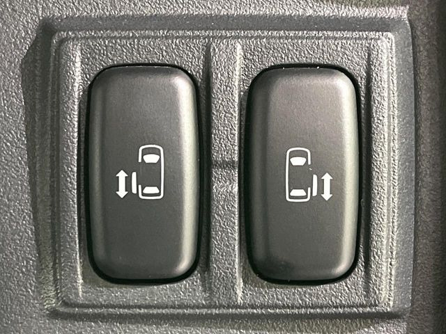 �y�����p���[�X���C�h�h�A�z�X�}�[�g�L�[��^�]�Ȃ̃X�C�b�`�Ō�ȗ����X���C�h�h�A�̊J���\���d��������͂����ăh�A���J����K�v�������A�����Ȃ��q�l�ł��ȒP�ɊJ���߂ł����K�ł���