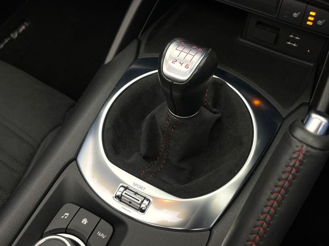 ��MT���[�h�t��AT:�ʏ�͎����ł����Ȃ���ϑ�(�M�A�`�F���W)���h���C�o�[�̑���ɂ���ĈӐ}�I�ɕς�����V�X�e���ł��B����w���i�̃h���C�u�����y���݂��������܂�!