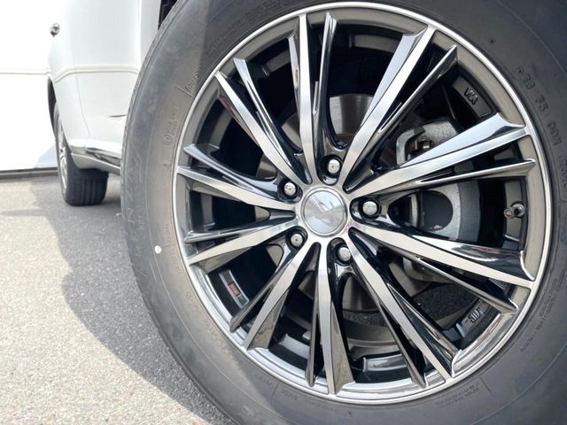 �y17�C���`�A���~�z�C�[���z�O�ςɃ}�b�`�����A���~�z�C�[���𑕒����Ă���܂��B�e��A���~�z�C�[����A�X�^�b�h���X�^�C�����戵�����Ă���܂��B���񂲑��k����������