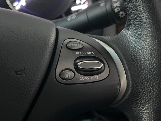 �y�N���[�Y�R���g���[���z�������H�����N���N���s�B�A�N�Z���𗣂��Ă���葬�x�ő��s���ł��A�������^�]���̕��S���y��!�����E�������ȒP�ȃX�C�b�`����Œ����ł��܂��B