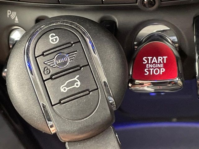 ���R���t�H�[�g�A�N�Z�X(�X�}�[�g�G���g���[�V�X�e��):�L�[���������Ă��邾���ŊJ���E�{������G���W���X�^�[�g�܂ő���\!