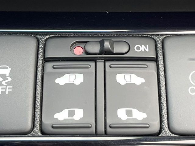 �y�����p���[�X���C�h�h�A�z�X�}�[�g�L�[��^�]�Ȃ̃X�C�b�`�Ō�ȗ����X���C�h�h�A�̊J���\���d��������͂����ăh�A���J����K�v�������A�����Ȃ��q�l�ł��ȒP�ɊJ���߂ł����K�ł���