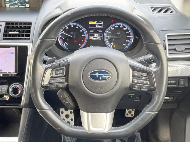 �y�����v�����X�e�A�����O�z�㎿�Ȋv���g�p���邱�ƂŁA��ɂ����������݂ƂĂ��^�]���₷���n���h���ł���