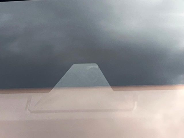 �y�g���^�Z�[�t�e�B�Z���X�z���s���ɑO���̎ԗ�����F�����A�Փ˂������Ȏ��͌x��ƃu���[�L�ŏՓˉ���Ɣ�Q�y�����A�V�X�g�B�����S�Ƀh���C�u�����y���݂��������܂��B