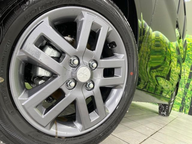 �y����15�C���`�A���~�z�C�[���z�O�ςɃ}�b�`���������A���~�z�C�[���𑕒����Ă���܂��B�e��ЊO�A���~�z�C�[����A�X�^�b�h���X�^�C�����戵�����Ă���܂��B���񂲑��k����������