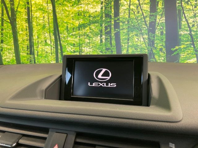 �y���[�J�[�����i�r�z�C���e���A�ɗn�����ރX�^�C���b�V���ȁu��p�݌v�v���[�J�[�i�r�𑕔��􎋔F���⑀�쐫�ȂǊ�{���\�ɂ��D��A���㎿�ȃJ�[���C�t�����y���݂��������܂��B