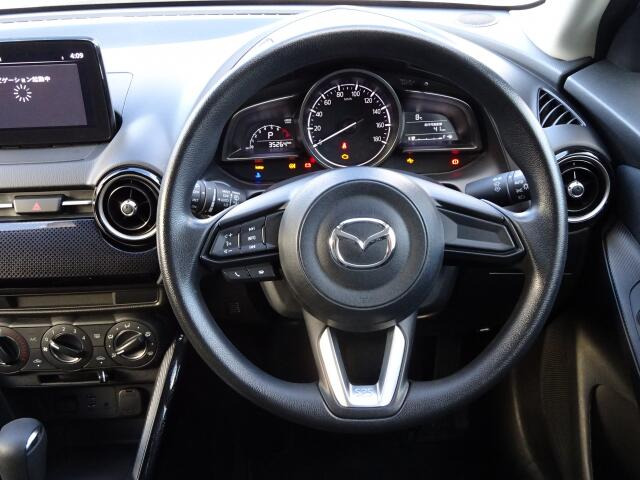 �I���b�N�X�F�蒆�ÎԂ͌��I�����㎿�Ȏ��q�݂̂����͂��v���܂��B�S�ԂɃv���̐E�l�ɂ��O�ꂵ�����O���̐��|�A�����グ�Ă���܂��B