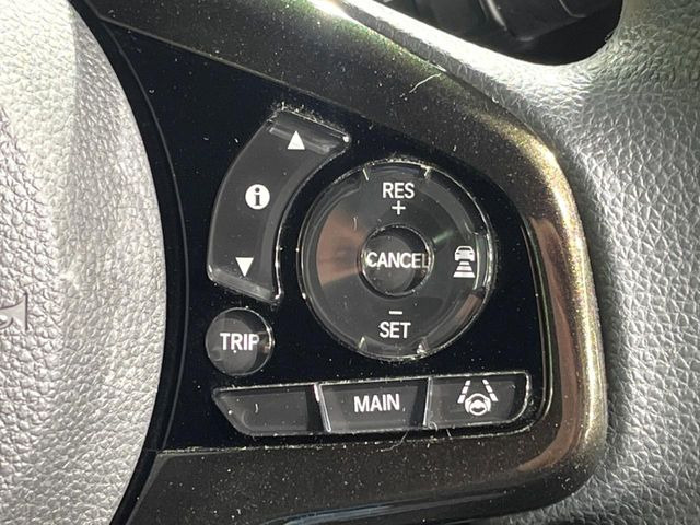 �y�A�_�v�e�B�u�N���[�Y�R���g���[���z�������H�ł̒��������s���y��!!�����ő��x��ۂN���[�Y�R���g���[�����A�Փˌy���V�X�e���ƘA�g���A�O���̎ԗ������m���ĎԊԂ�ۂ悤�ɑ��x���߂��Ă���܂�!!