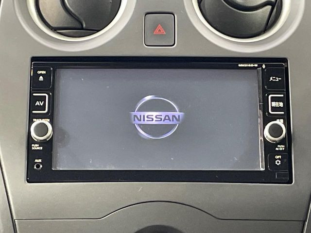 �y�����i�r�z�l�C�̏����i�r�𑕔����Ă���܂��B�i�r�̎g���₷���͂������A�I�[�f�B�I�@�\���[��!�L�����v�◷�s�͂������A�ʋ΂┃�����ȂǕ��i�̃h���C�u���y�����Ȃ�͂���