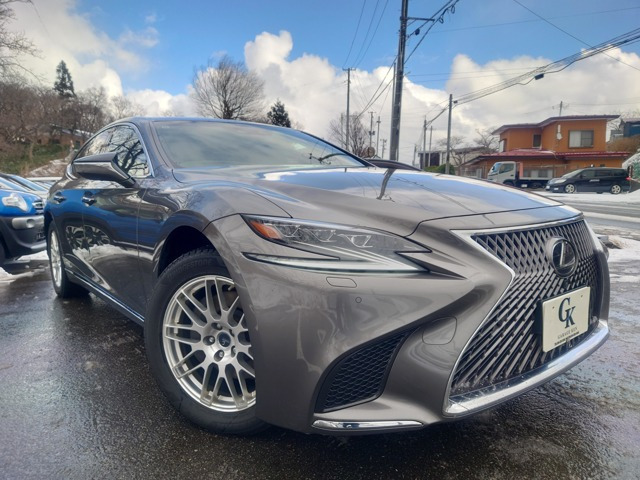 LS500h バージョンL 4WD