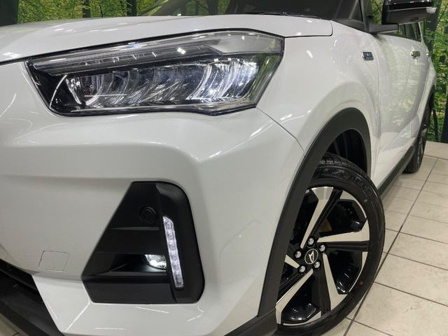 �yLED�w�b�h���C�g�z���V����ԑ��s�����ǍD�Ȏ��E���m�ۂ����S���ĉ^�]�ł��鍂�P�xLED�w�b�h���C�g�𑕔�!�_�����x�������A����d�͂��}�����Ă��܂��B