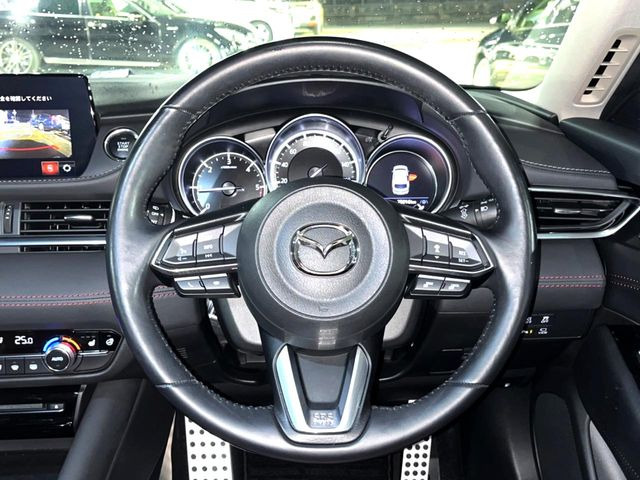 �y�����v�����X�e�A�����O�z�㎿�Ȋv���g�p���邱�ƂŁA��ɂ����������݂ƂĂ��^�]���₷���n���h���ł���