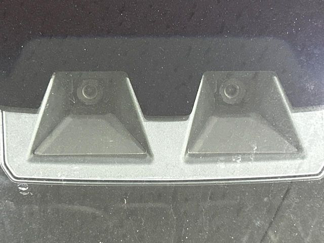 �y�X�}�[�g�A�V�X�g�z���s���ɑO���̎ԗ�����F�����A�Փ˂������Ȏ��͌x��ƃu���[�L�ŏՓˉ���Ɣ�Q�y�����A�V�X�g�B�����S�Ƀh���C�u�����y���݂��������܂��B