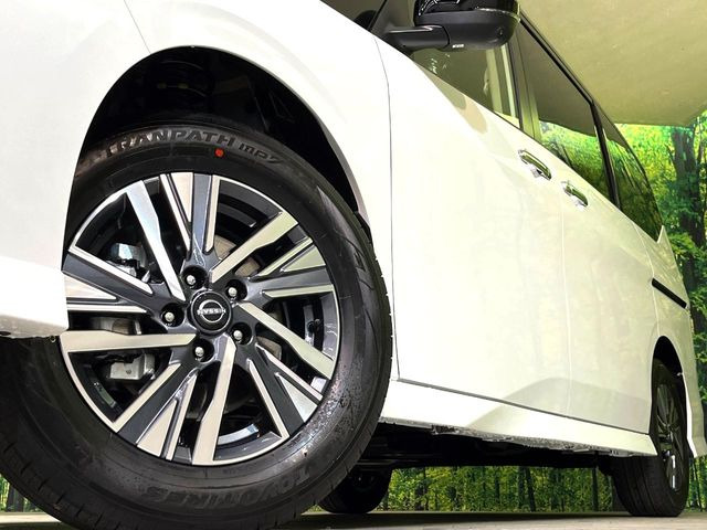 �y����16�C���`�A���~�z�C�[���z�O�ςɃ}�b�`���������A���~�z�C�[���𑕒����Ă���܂��B�e��ЊO�A���~�z�C�[����A�X�^�b�h���X�^�C�����戵�����Ă���܂��B���񂲑��k����������