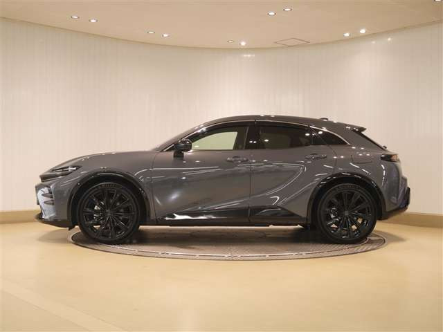 クラウンスポーツ2.5 Z E-Four 4WD