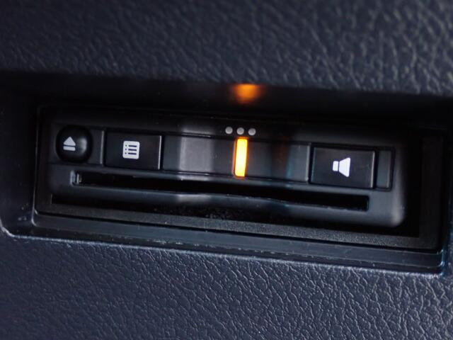 ETC���ڂł��B�L�����H�̗������Œ�Ԃ��鎖�Ȃ��X���[�Y�ɒʉ߂ł��܂��B