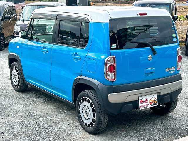 ���X�ł͌y�����Ԃ��畁�ʎԂ܂ŕ��L���I�[�����[�J�[�̎Ԏ�E�F�E�O���[�h��L�x�ɑ����Ă���܂��B