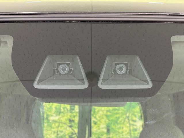 �y�X�}�[�g�A�V�X�g�z���s���ɑO���̎ԗ�����F�����A�Փ˂������Ȏ��͌x��ƃu���[�L�ŏՓˉ���Ɣ�Q�y�����A�V�X�g�B�����S�Ƀh���C�u�����y���݂��������܂��B